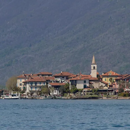 Apartment 2 Bedroom Beautiful In Stresa