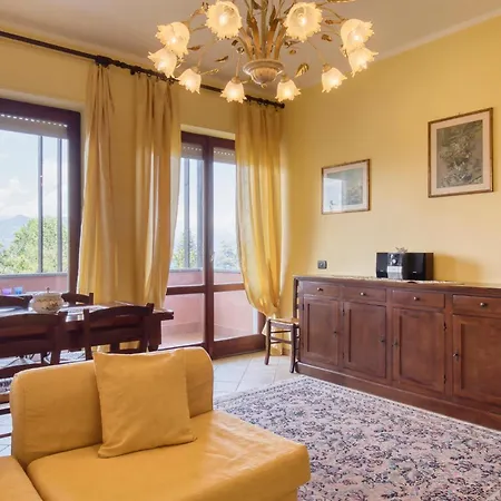 Apartment 2 Bedroom Beautiful In *