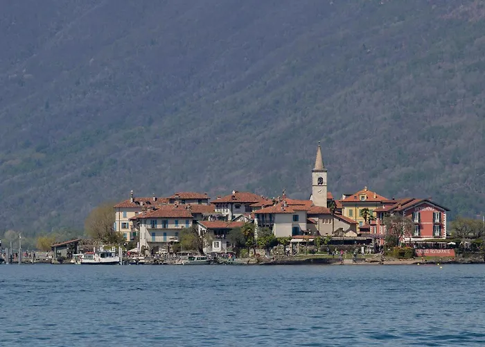 Lägenhet 2 Bedroom Beautiful In Stresa