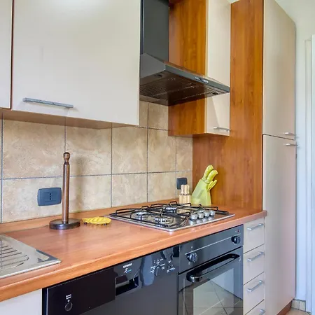 2 Bedroom Beautiful In ستريزا